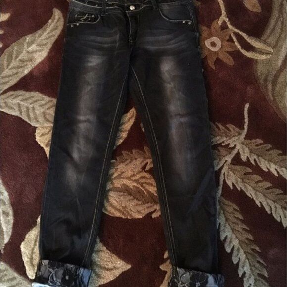 NWOT. Rossi Roma-Straight-Leg and very cute jeans - Picture 7 of 9